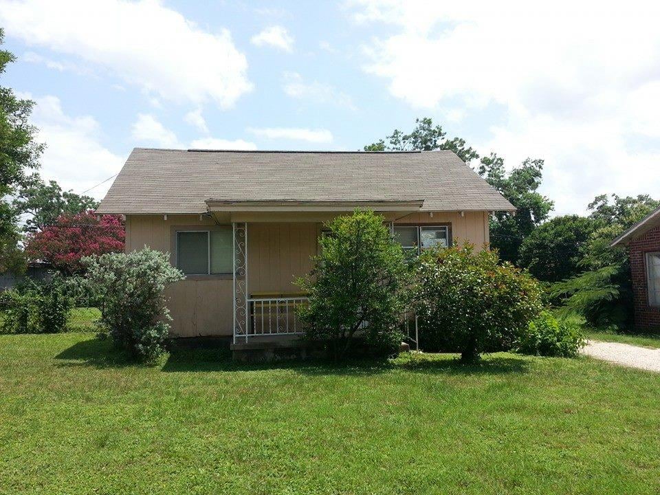 3011 E Martin Luther King Jr Blvd