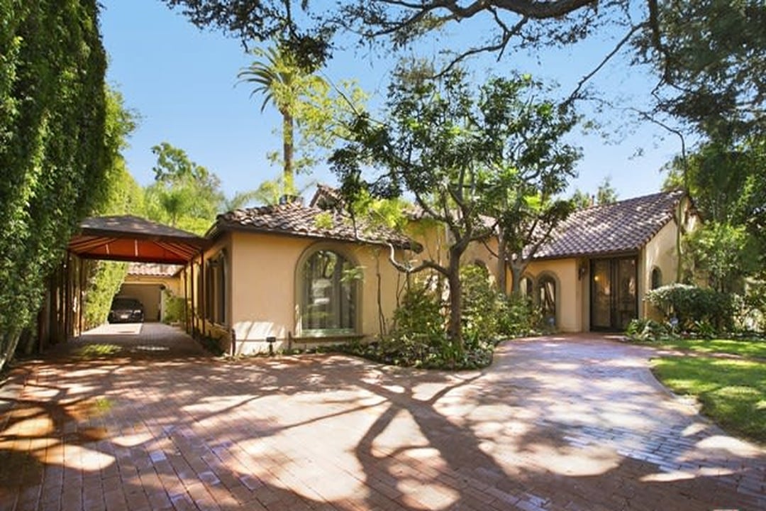 Estate Manor