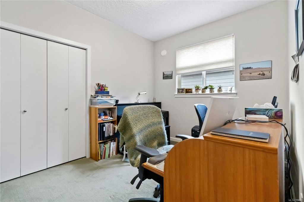 2471 Fern Wy