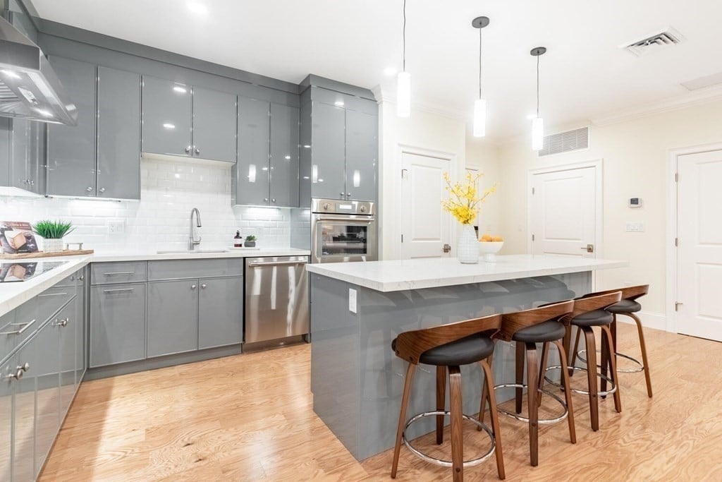 40 Elmwood Ave, #2