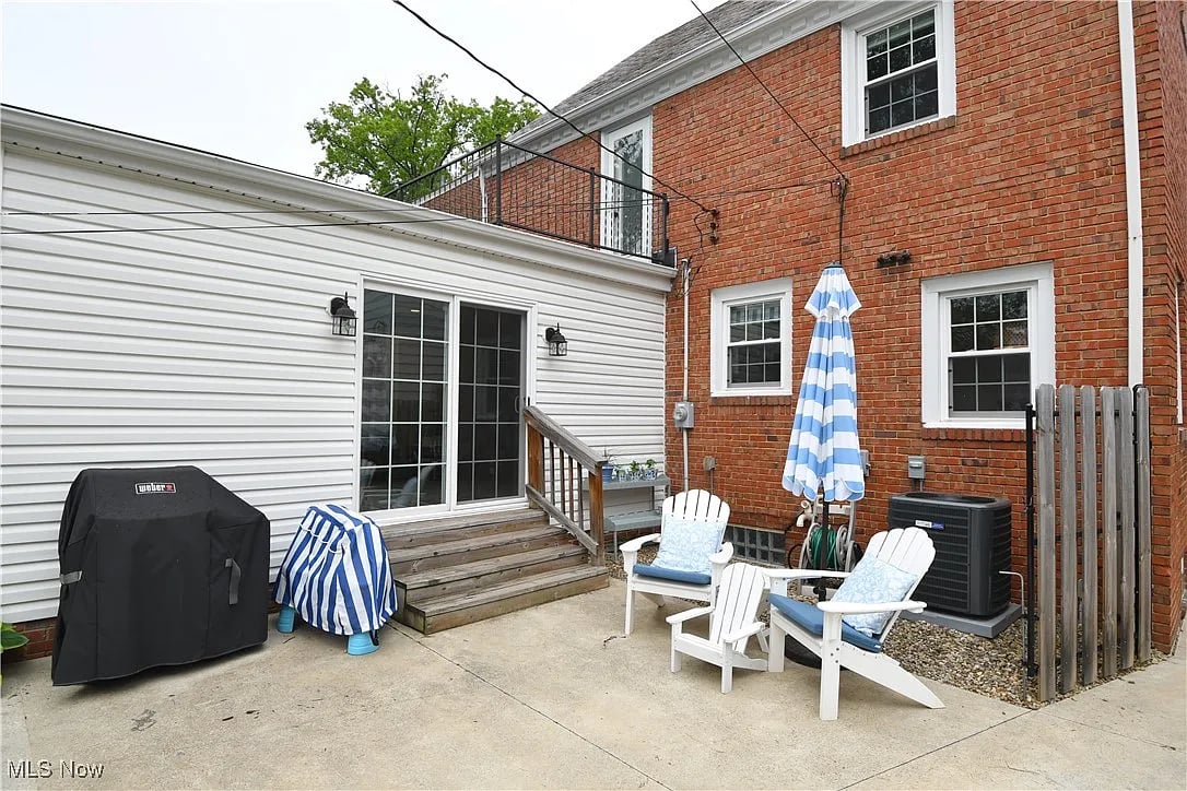 2482 Traymore Rd