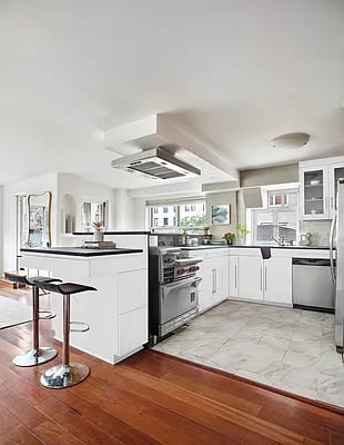 20 East 9th Street #3D