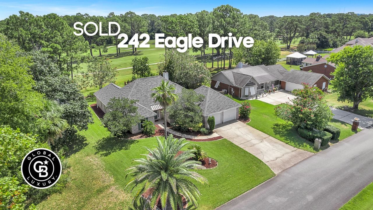 242 Eagle Dr