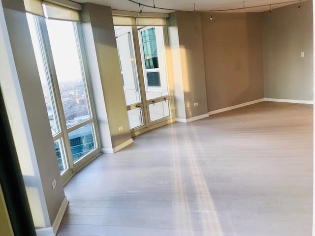 345 N Lasalle St, #4305