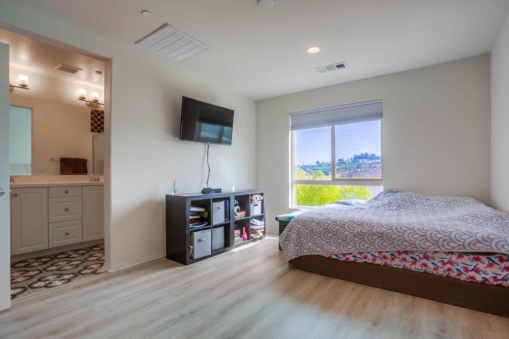 2229 Solara Ln 