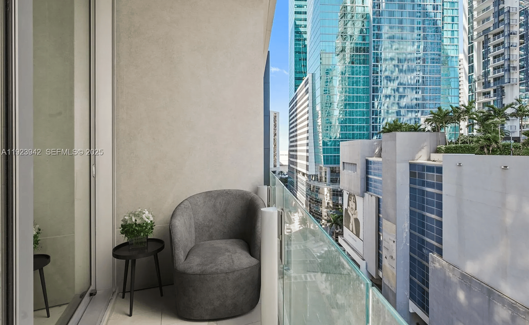 300 Biscayne Boulevard Way # 1106E
