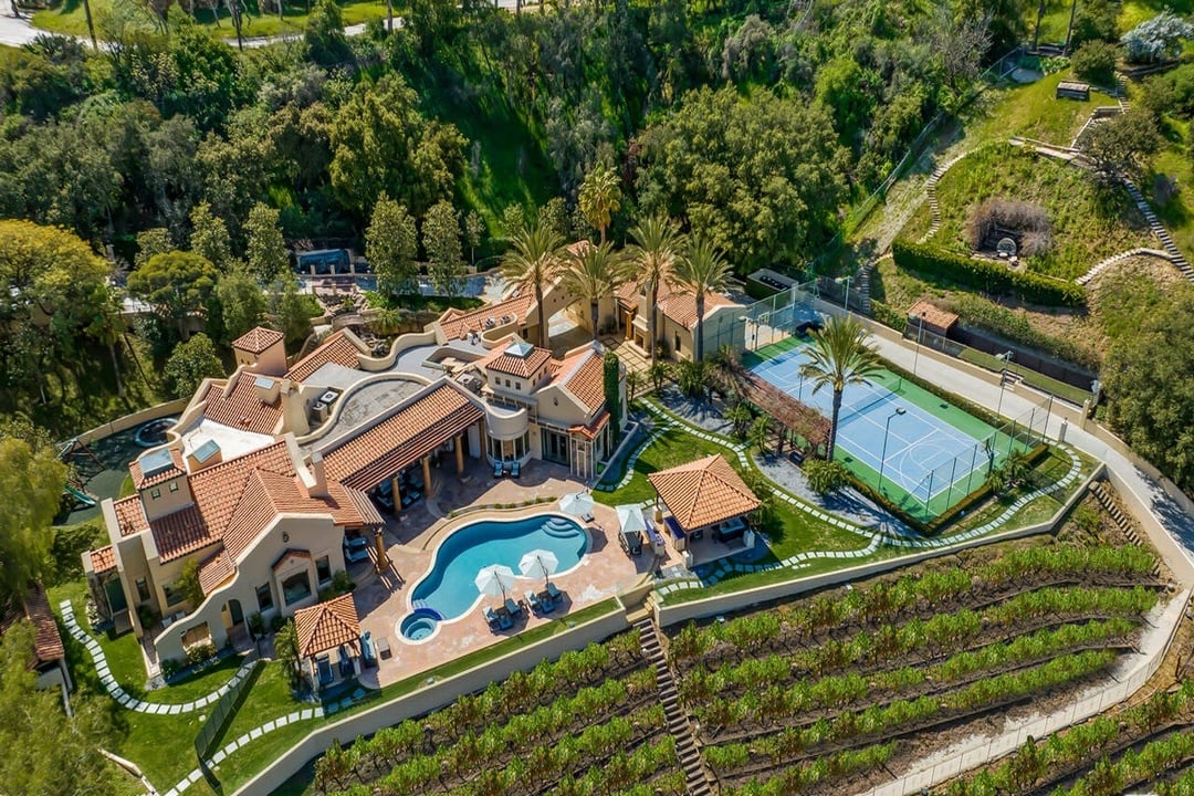 Eminence Heights