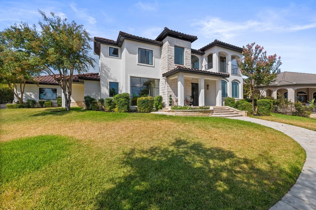34 Autumn Oaks