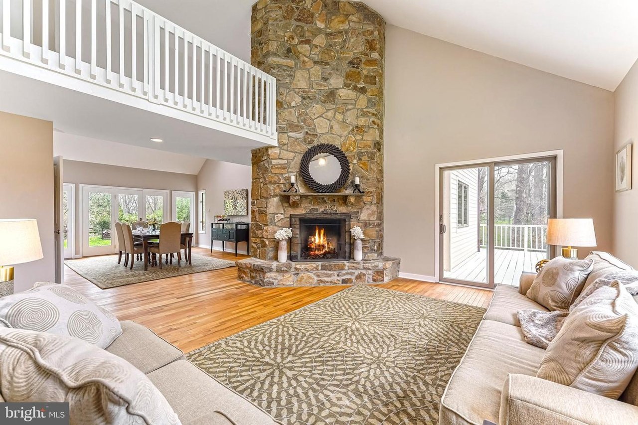 5 Fox Run Dr