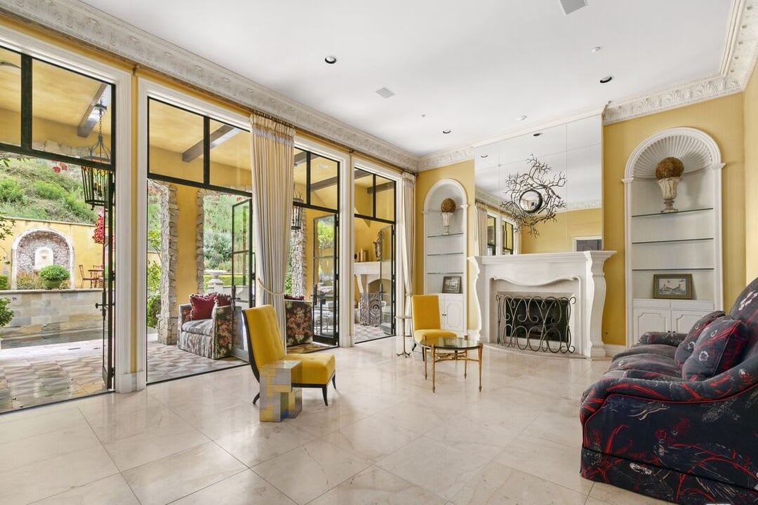 Chateau Sapphire
