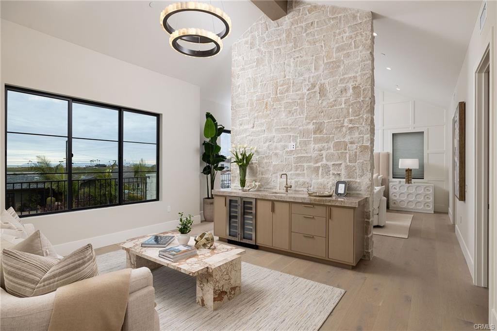 9121 Christine Dr.