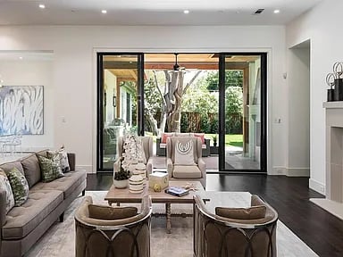 6539 Tulip Ln