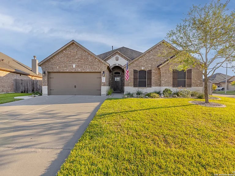 6312 Sabine Ct
