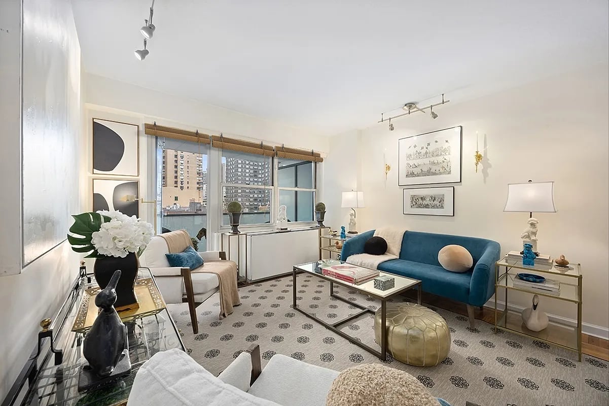 250 East 87th Street Unit: 8D