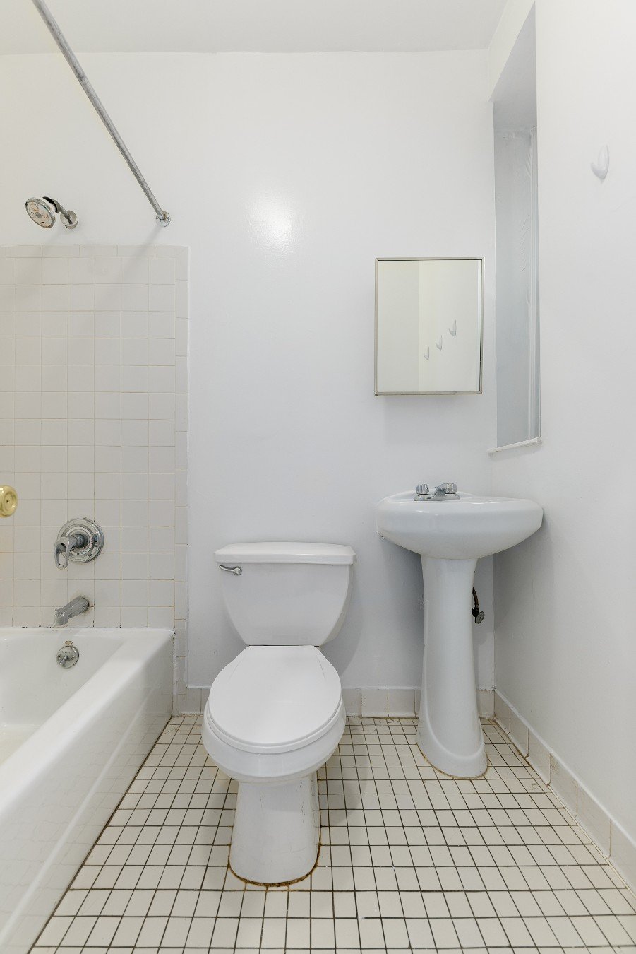 345 East 12th Street Unit: 8