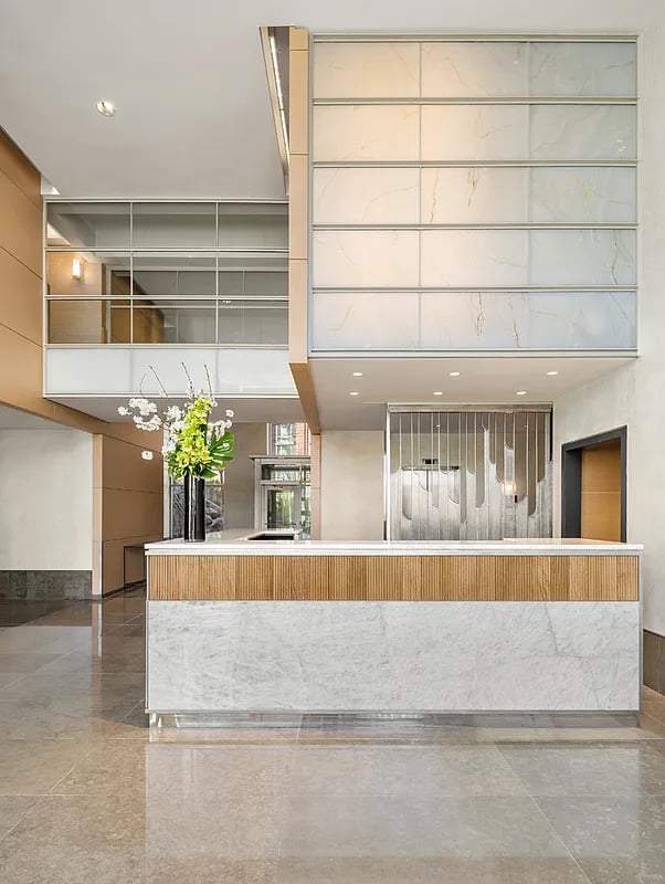 20 River Terrace Unit: 14M