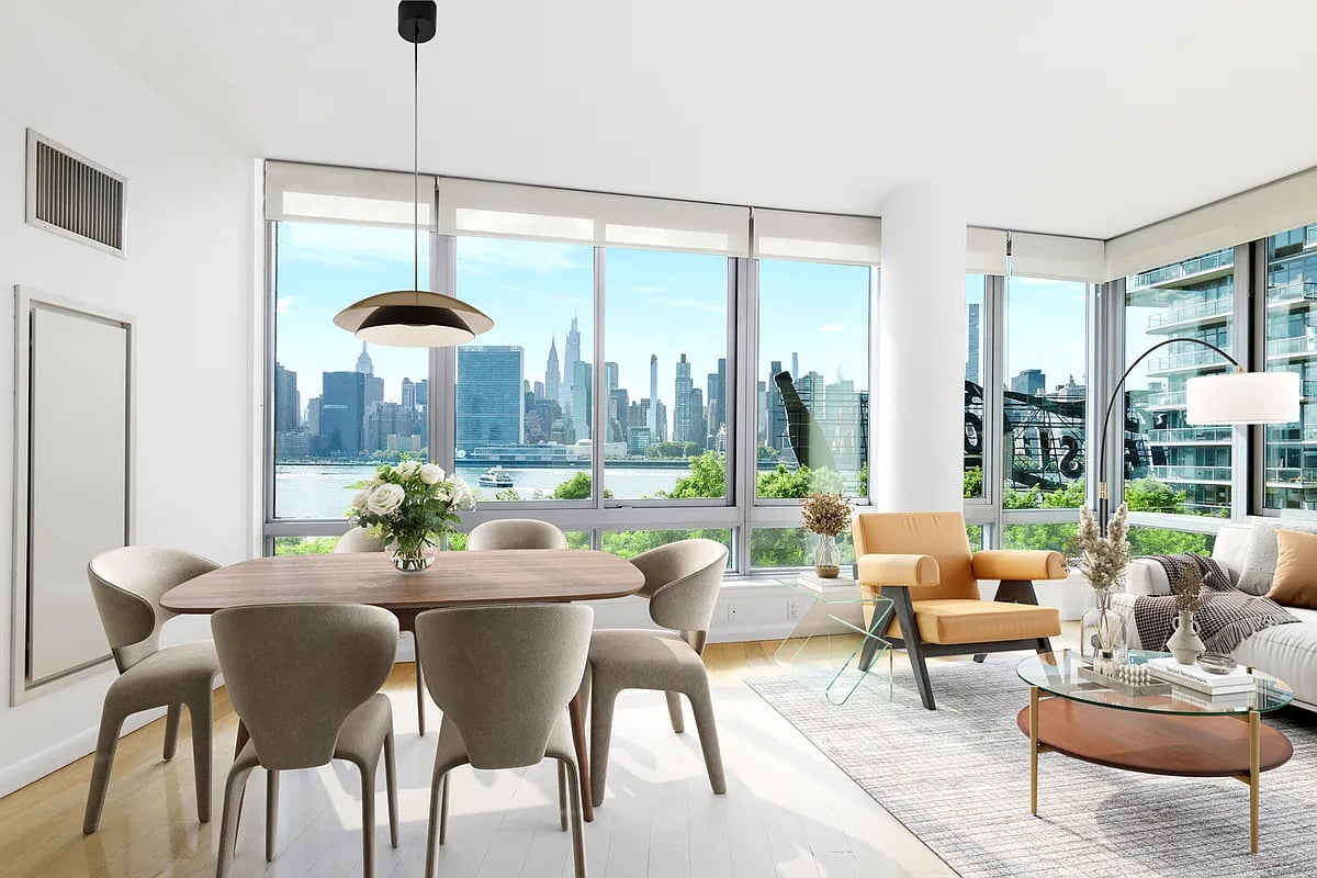 4630 Center Blvd, #404