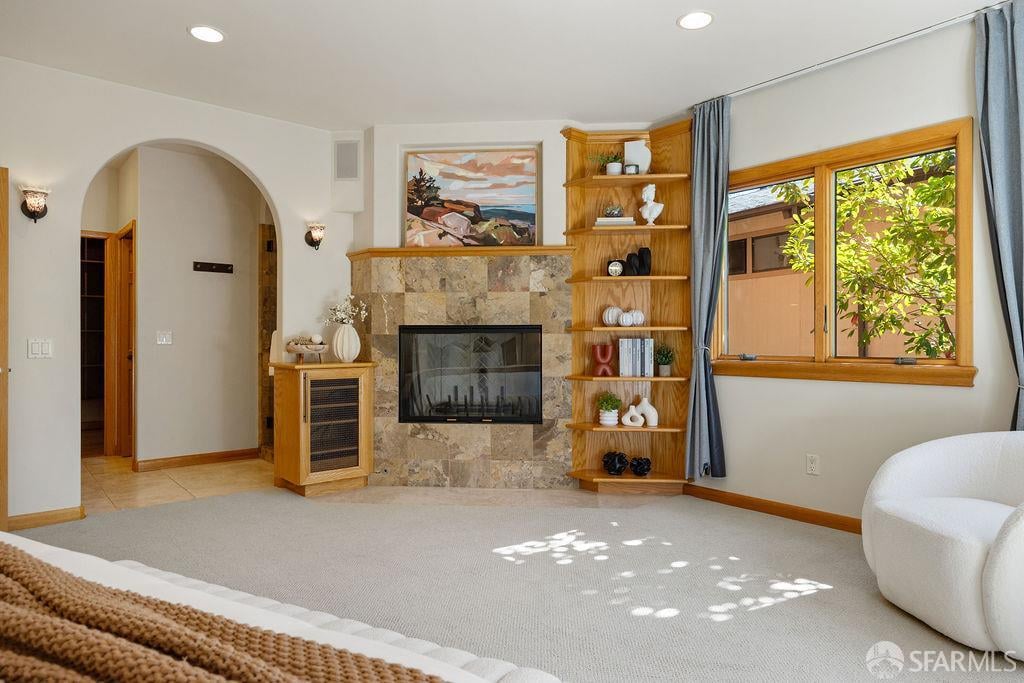 8727 Skyline Boulevard