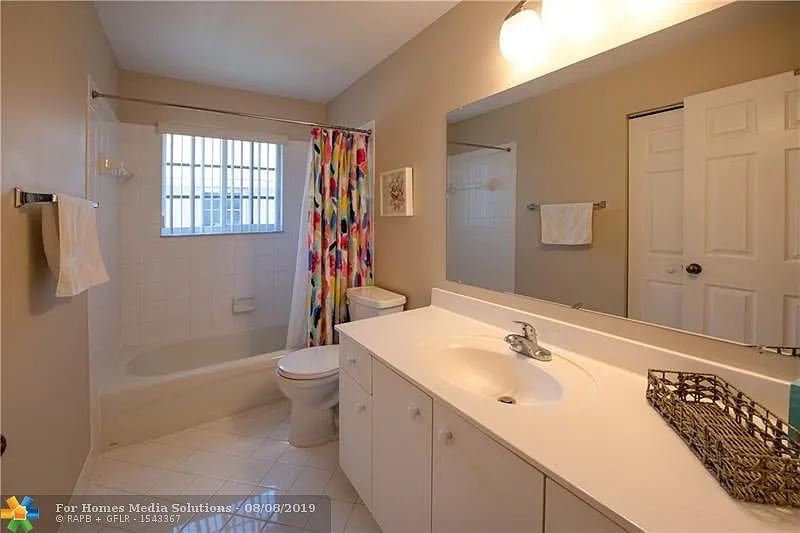 1612 Blue Jay Cir
