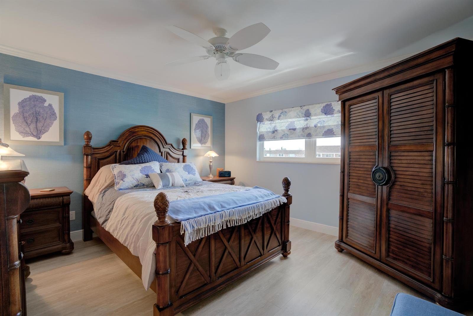 111 Shore Court Ct # 305