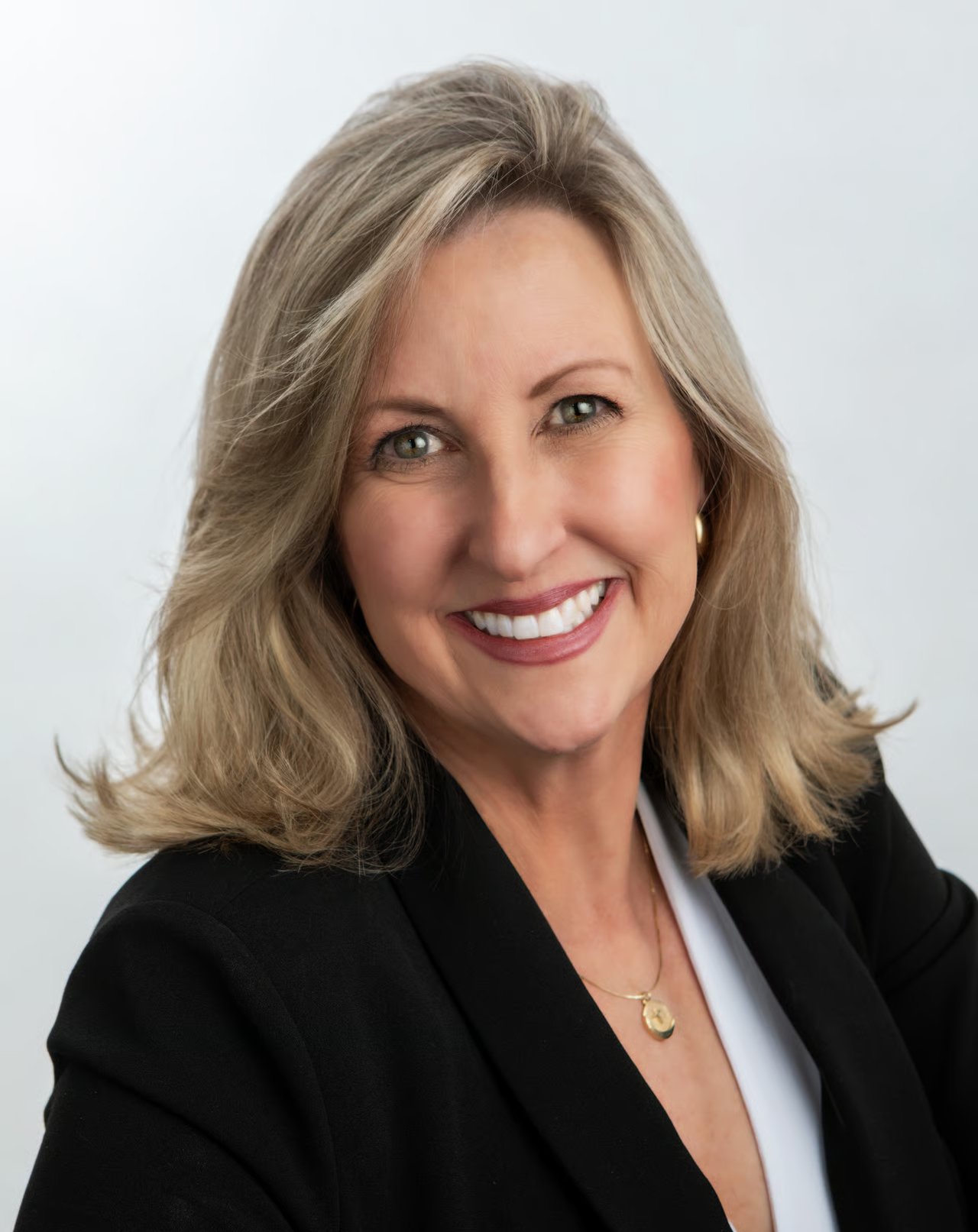 Kelley Simon Eagle, ID Real Estate Agent Headshot