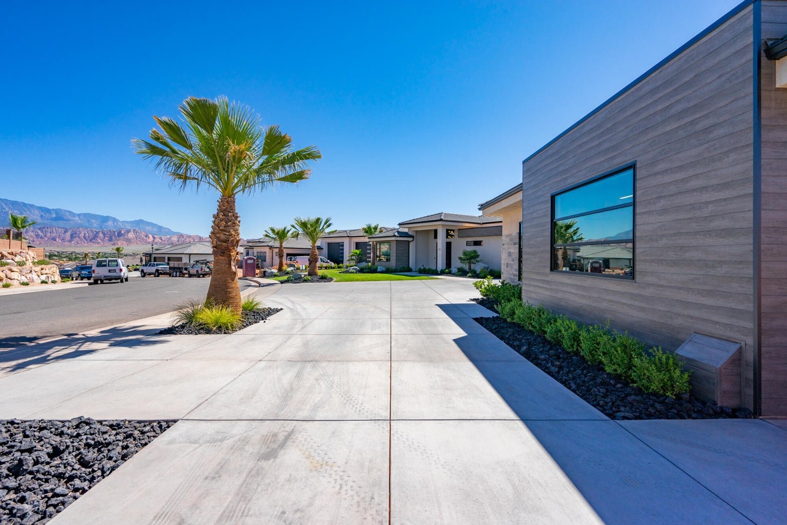 19 Angels Landing Dr