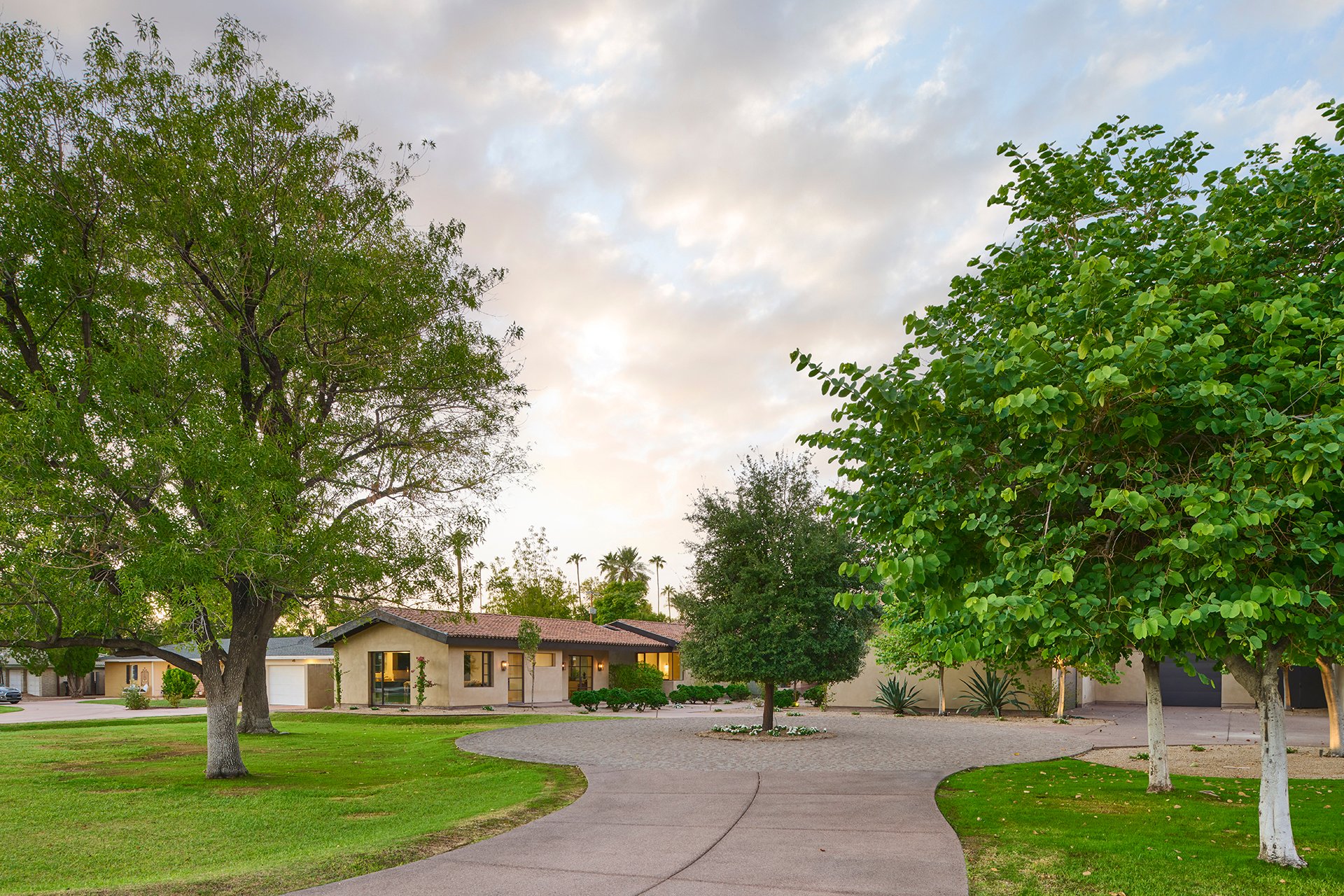 514 W ROSE Lane, Phoenix
