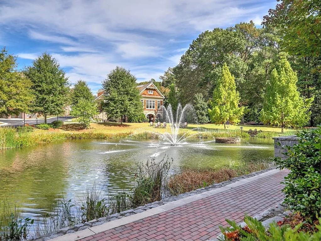 200 River Vista Dr #733