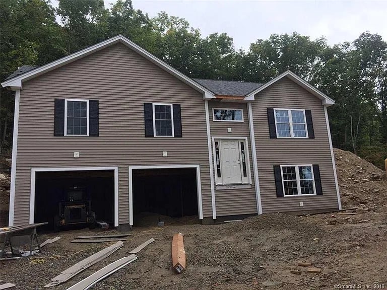 114 Pond Hill Rd