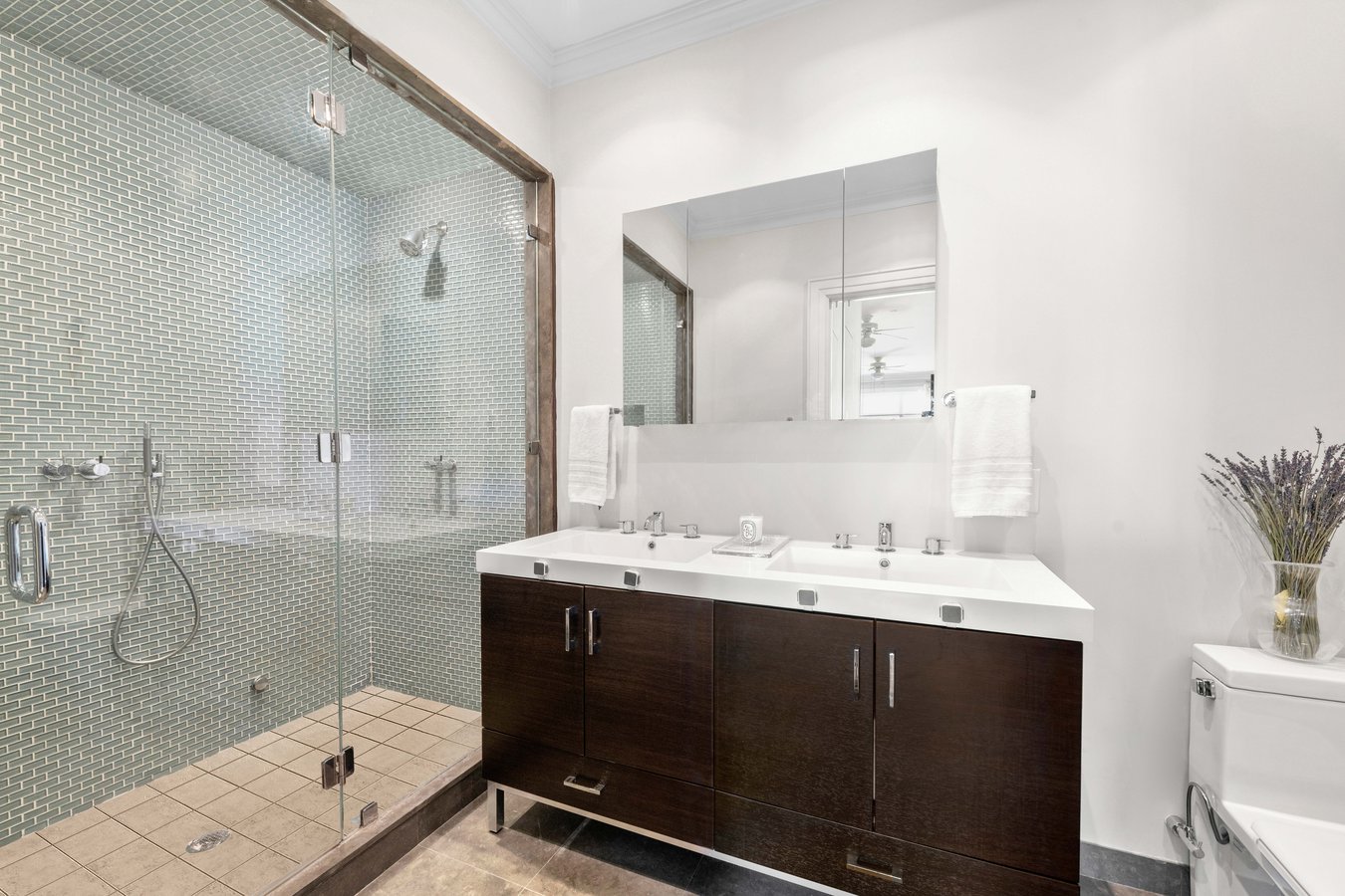 675 Sackett Street, #405