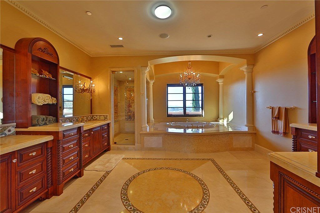 Tranquil Opulent