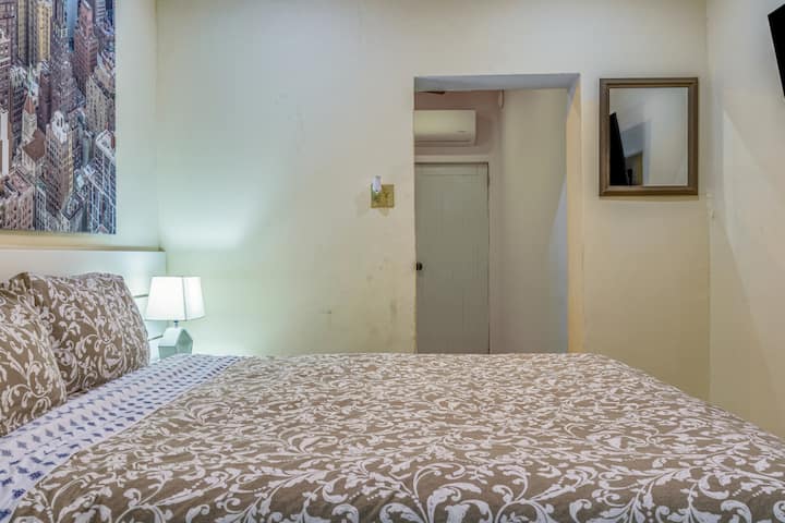 Beach House Apt 3 • Budget 1BR Kitchen • Beachside - Airbnb