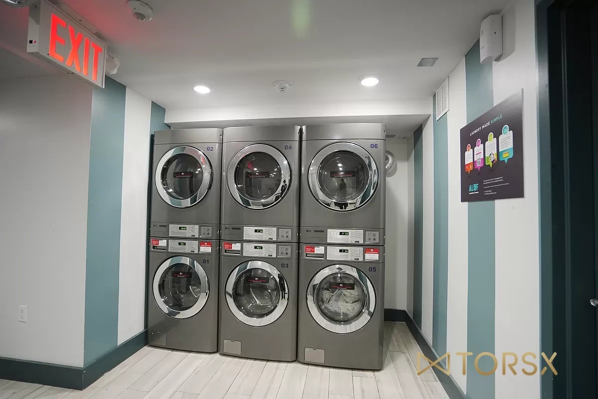 3013 Barker Avenue 2