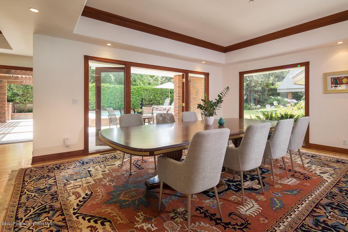 155 S San Rafael Ave