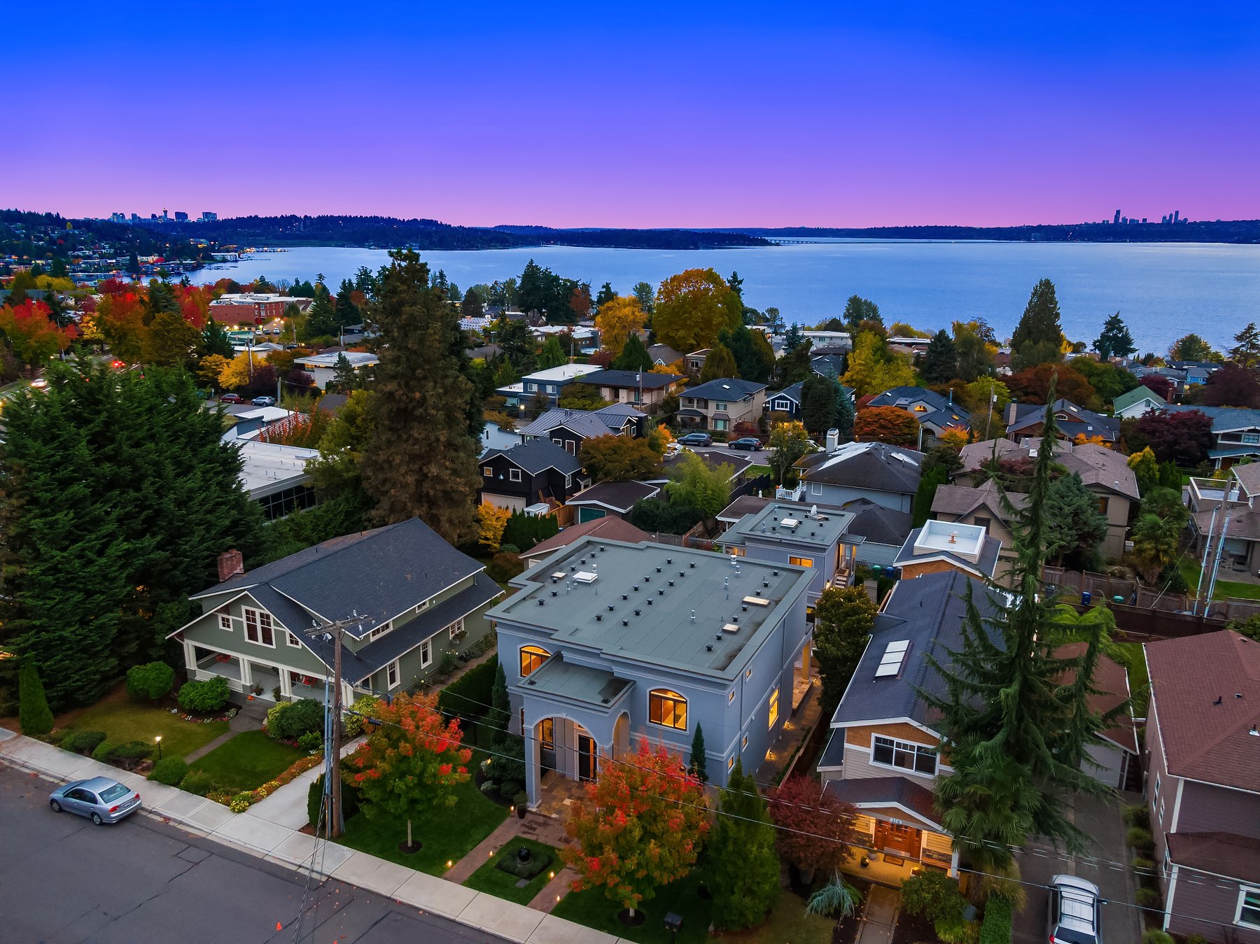 313 11th Ave W