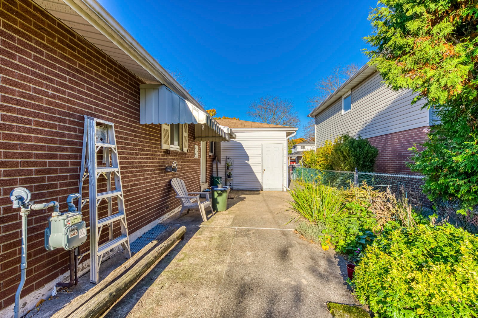 743 Mullin Way
