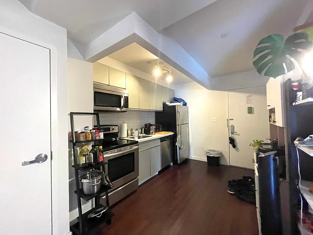 286 Stanhope Street 2A