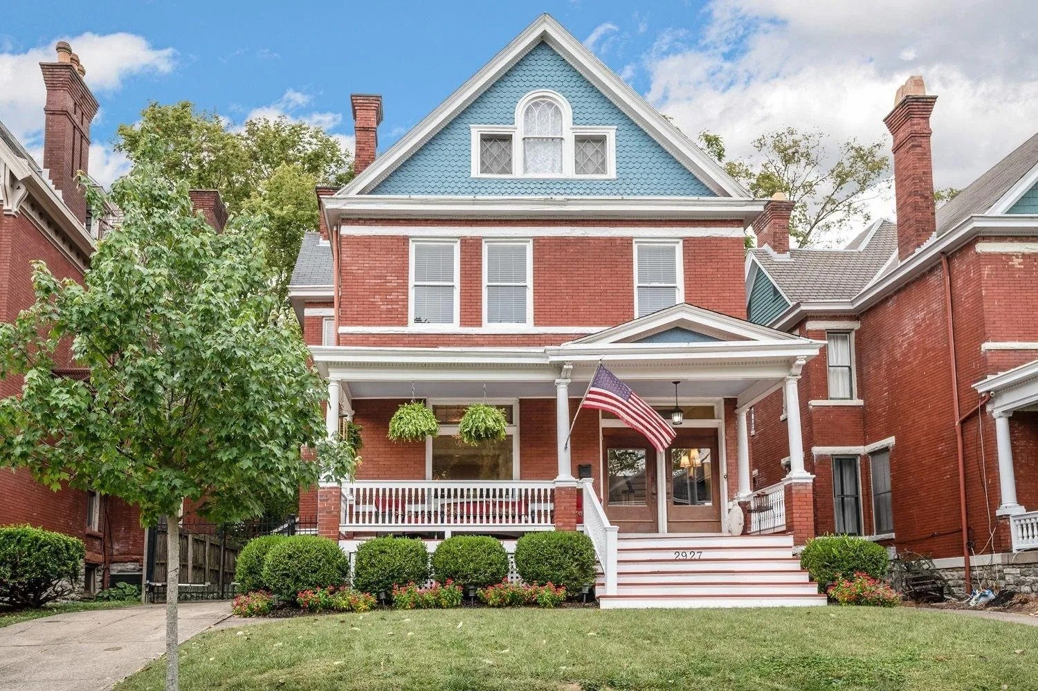 2927 Fairfield Ave
