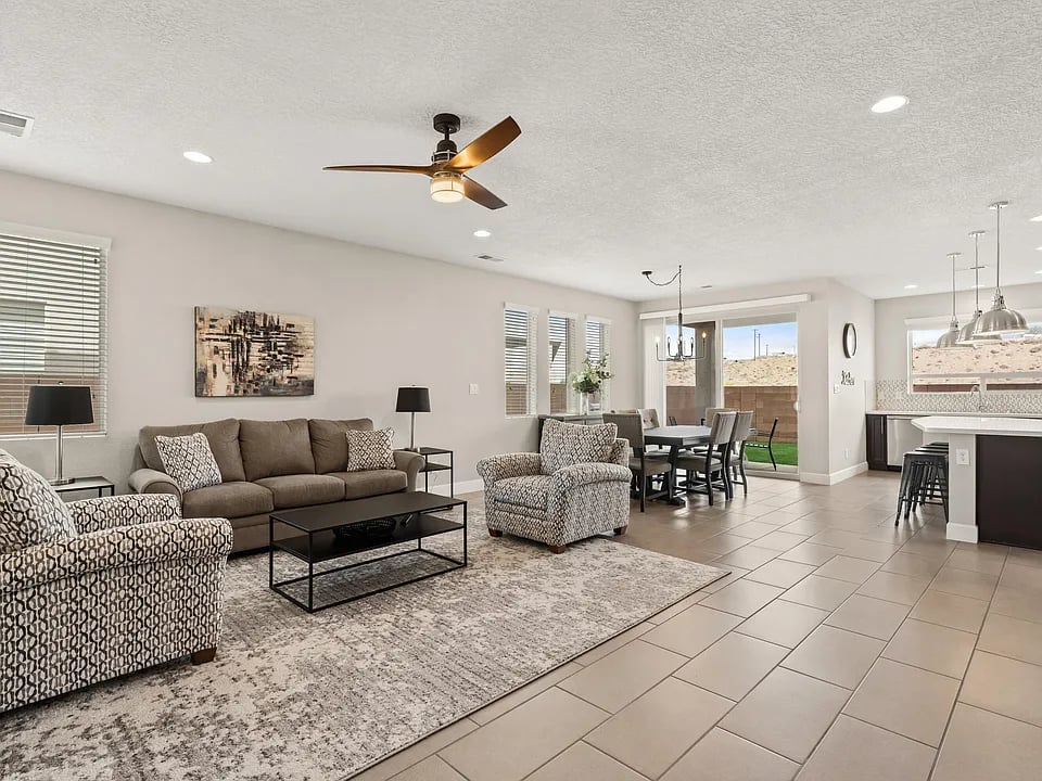 12015 Zanjero Rd SE