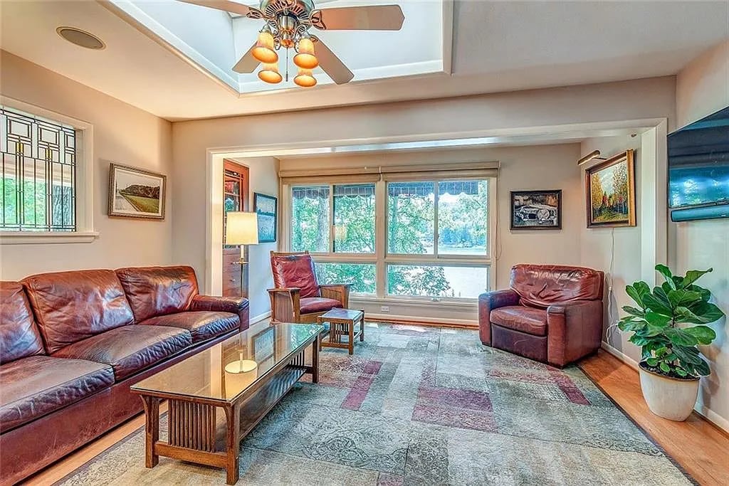 10671 W Grandview Dr