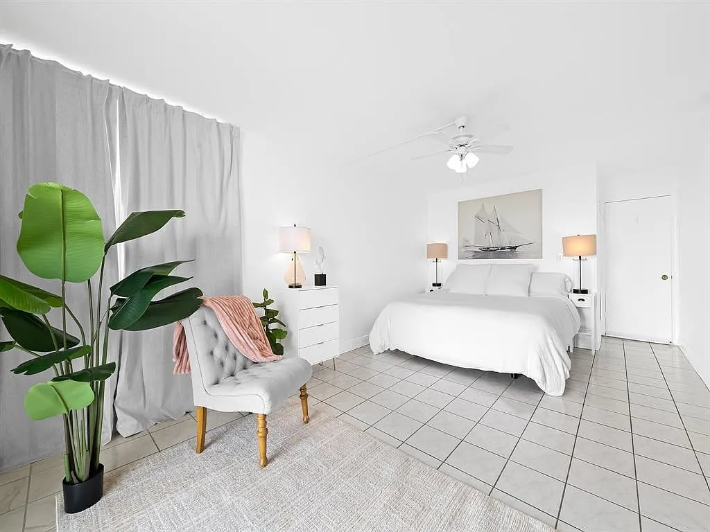 2101 S Ocean Drive 801