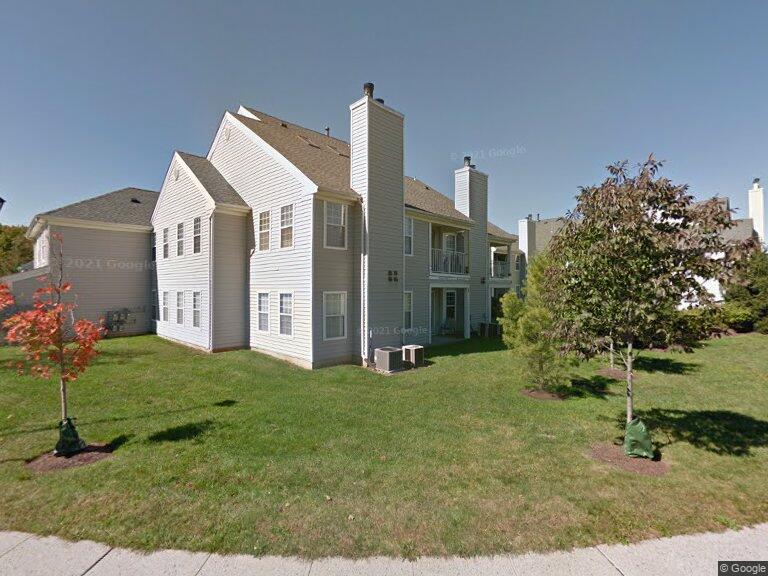 1109 Eagles Chase Dr