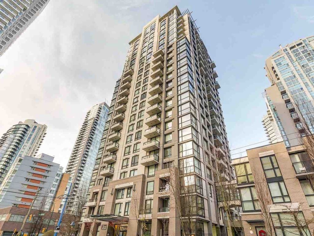 1295 Richards St, #1507