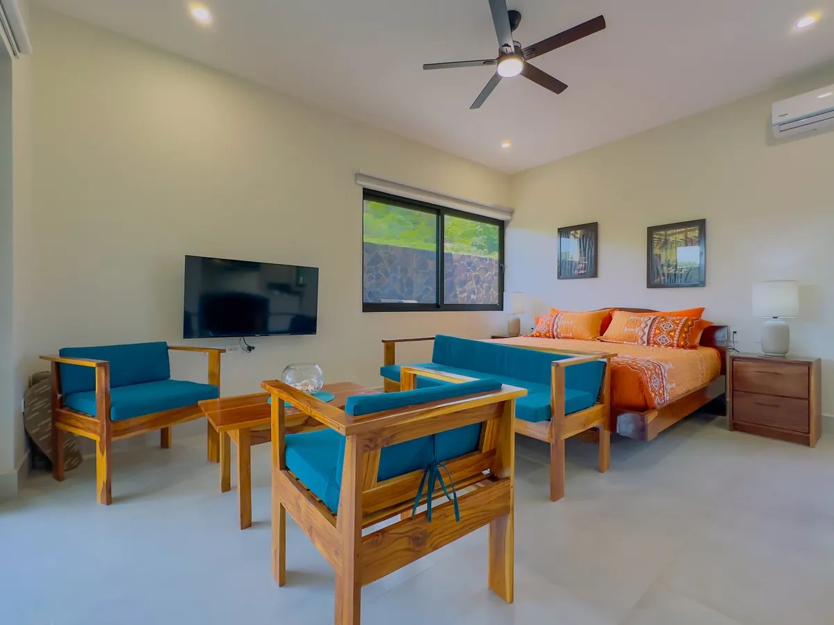 One-Level Home w/Solar, Pool, walk Club Access in Coco Bay Estates