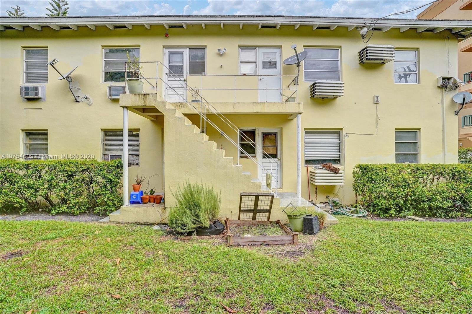 228 Madeira Ave
