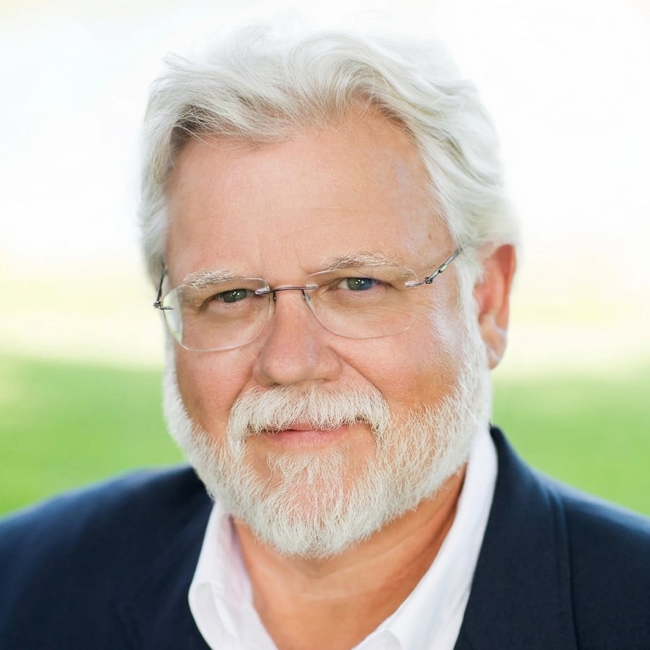 Tom Kruzshak Portland, ME Real Estate Agent Headshot