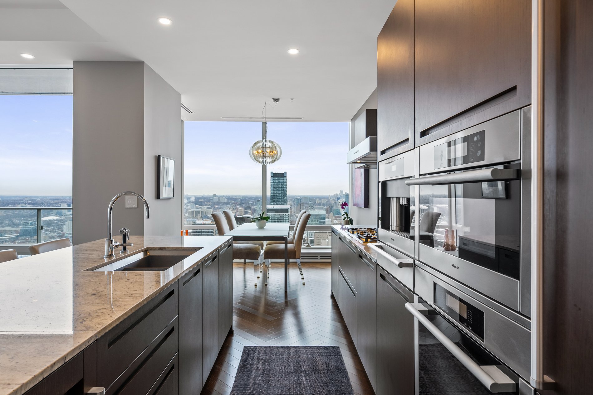 Suite 5603- 180 University Avenue