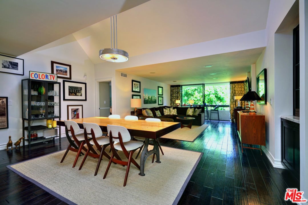 851 N Kings Rd #303