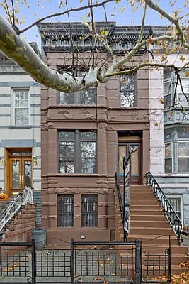 412 Bainbridge Street