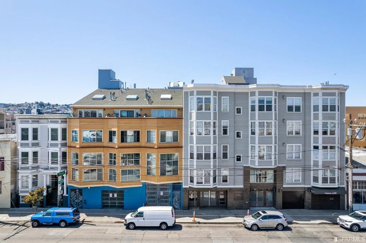 Citrino Condominiums